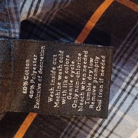 ROCK & REPUBLIC, MENS SHORT SLEEVE BLUE PLAID, SIZE SMALL. - Picture 7 of 7